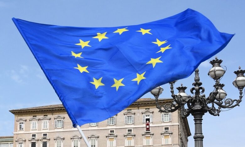 بروكسل تشعل معركة جديدة: مقترح يقود لحظر فعلي لسيارات البنزين قبل 2035