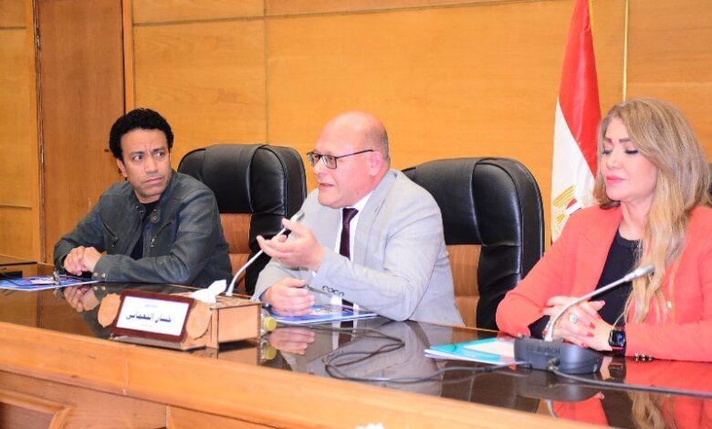 التربية النوعية بطل العروض المسرحية بتياترو جامعة سوهاج في موسمه السادس