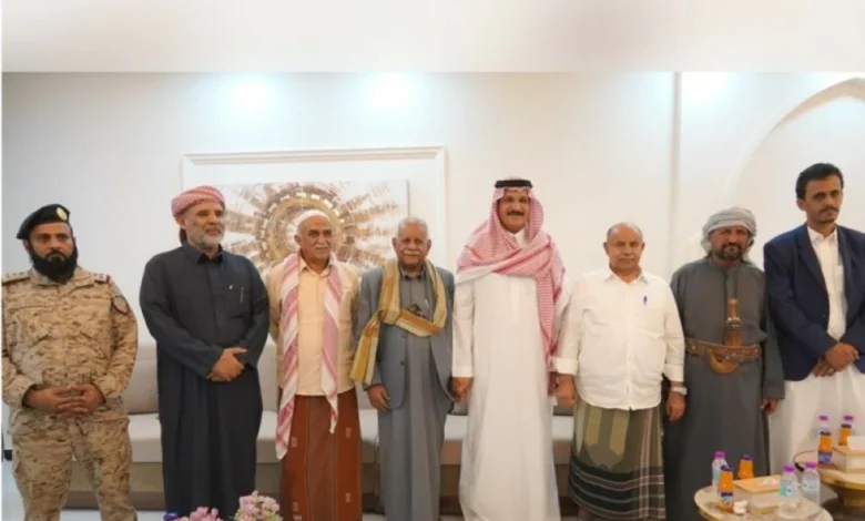 وفد عسكري سعودي–إماراتي يصل عدن لبحث إنهاء التصعيد في اليمن