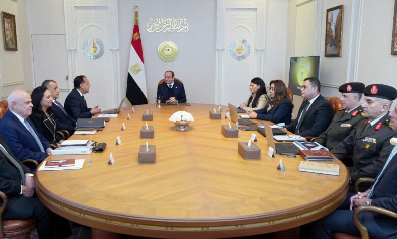 الرئيس السيسي يستعرض مستهدفات واستعدادات المرحلة الثانية من مبادرة «حياة كريمة» في 20 محافظة