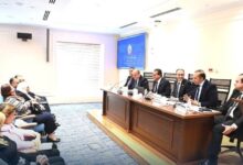 الحكومة تستعرض خطة تطوير القطاع الصحي وفق رؤية مصر 2030