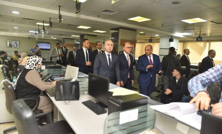 محمد فريد يوجه بتبسيط الإجراءات وتسريع خدمات المستثمرين