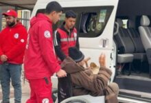 دفعة جديدة من الفلسطينيين تعبر رفح عائدة إلى غزة.. ومصر تواصل استقبال الجرحى