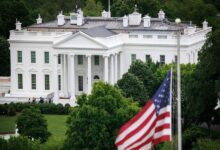 إنقاذًا لطريق المفاوضات.. البيت الأبيض: انعقاد المحادثات الأمريكية–الإيرانية في عُمان غدًا الجمعة