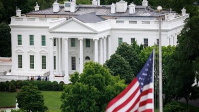 إنقاذًا لطريق المفاوضات.. البيت الأبيض: انعقاد المحادثات الأمريكية–الإيرانية في عُمان غدًا الجمعة