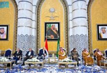 السيسي يصل السعودية.. وولي العهد في مقدمة مستقبليه