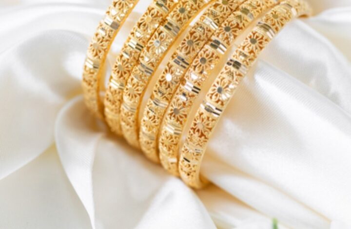 أسعار الذهب في مصر تتراجع 50 جنيهاً.. وعيار 21 يسجل 6950 جنيهاً