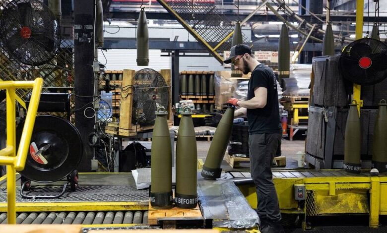 ترامب: شركات الدفاع توافق على مضاعفة إنتاج الأسلحة أربع مرات