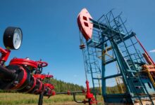 "بنك أوف أمريكا" يوصي ببيع النفط مع ارتفاع الأسعار العالمية