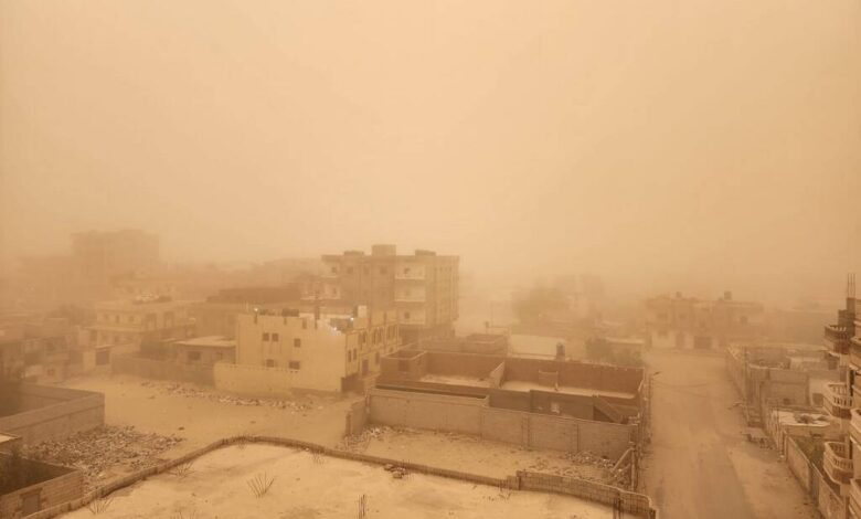 إغلاق ميناء العريش أمام حركة السفن بسبب عواصف ترابية في شمال سيناء