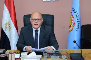 الدكتور حسان النعماني رئيس جامعة سوهاج 