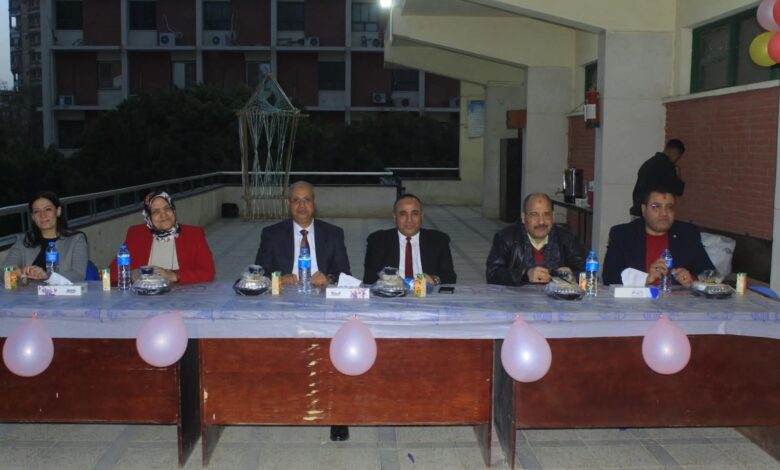 أجواء رمضانية مميزة بجامعة سوهاج.. كلية التمريض تنظم إفطارًا جماعيًا يعزز روح الترابط داخل الحرم الجامعي