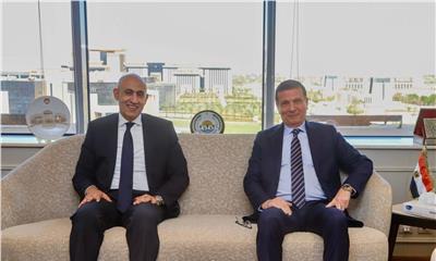 «الزراعة والتعليم» تبحثان التوسع في مدارس التكنولوجيا التطبيقية الزراعية