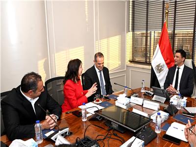 وزير الصناعة: الحكومة لا تدخر جهداً في دعم الشركات العاملة بالسوق المصري