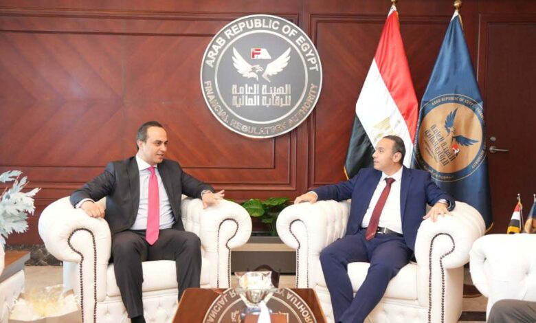 «الرقابة المالية» و«الرعاية الصحية» تبحثان تطوير التأمين الصحي والسياحة العلاجية وجذب استثمارات للقطاع الطبي