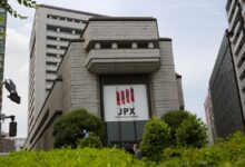 أسهم التكنولوجيا تضغط على بورصة طوكيو.. ونيكي يفقد 2.7%